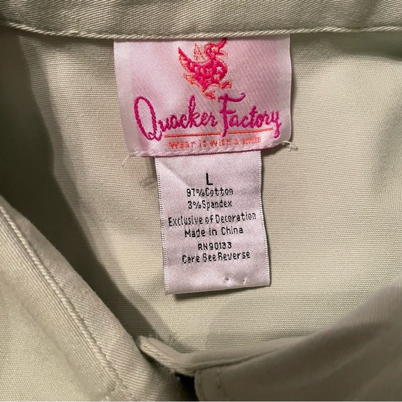 Quacker Factory Short Sleeve Button up Embellished Shirt Rhinestones Large Green - Picture 2 of 8